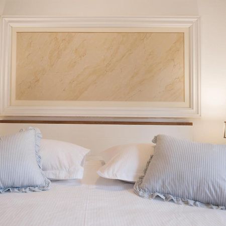 Apartman Mediterraneo Supetar Buitenkant foto