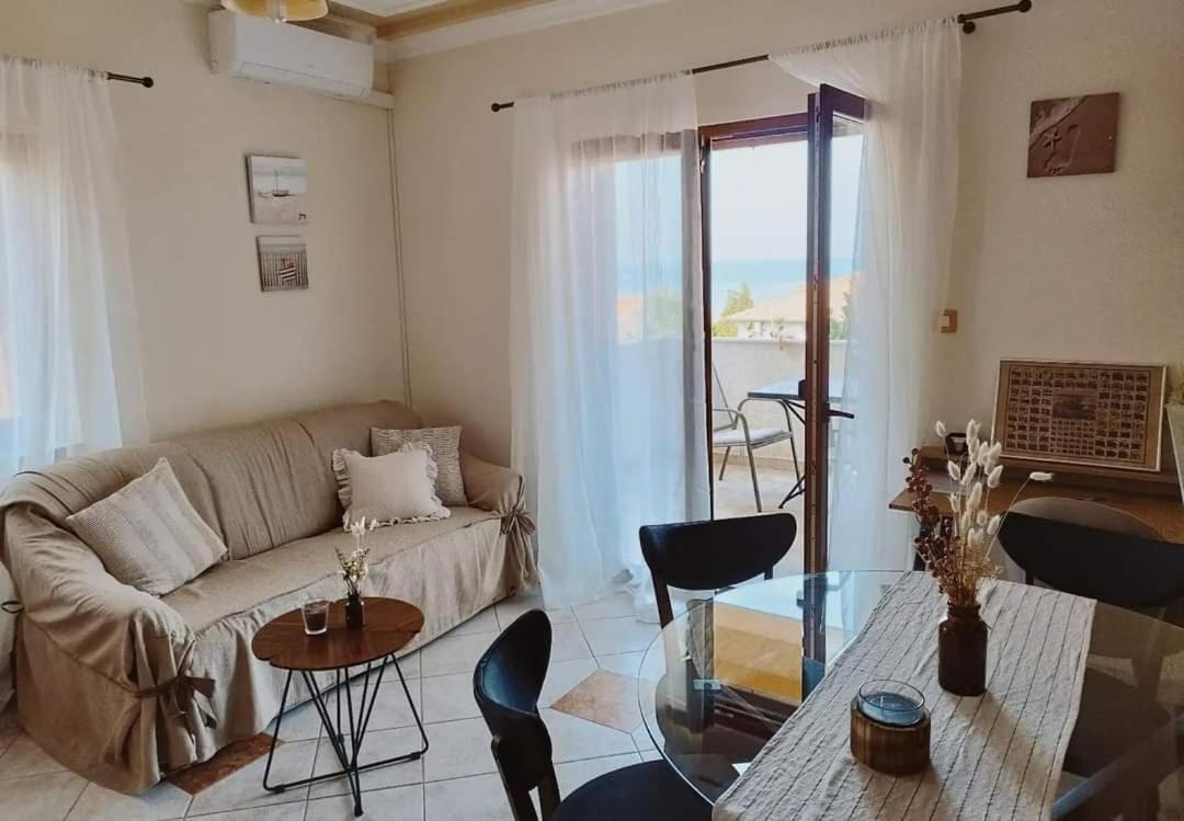 Apartman Mediterraneo Supetar Buitenkant foto